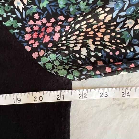 89th + Madison Floral Sleeve Sweater Black Combo size XL. - Picture 7 of 8